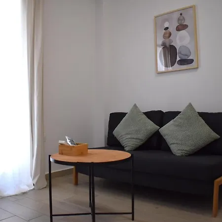 Chic In Nea Kallikratia
