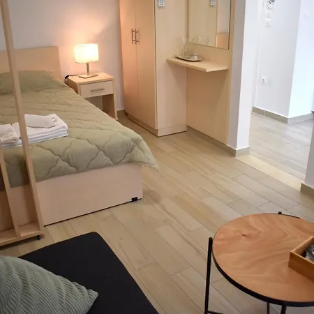 Lägenhet Chic In Nea Kallikratia *